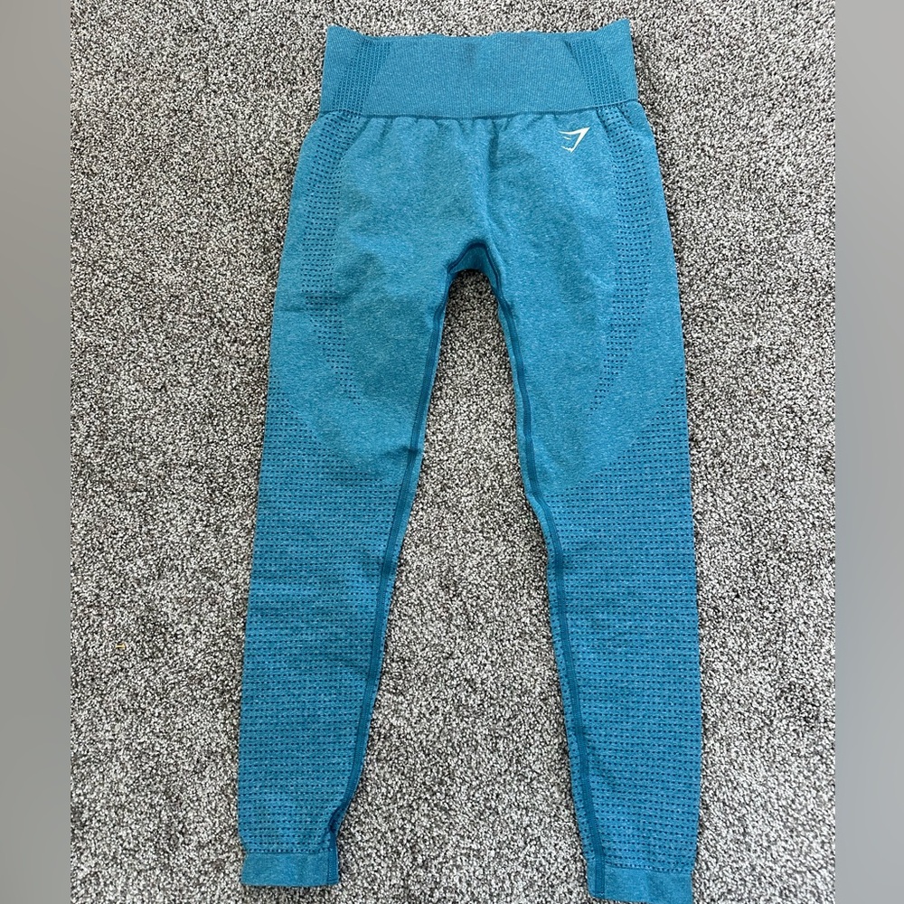 Women’s Gymshark leggings-size 4